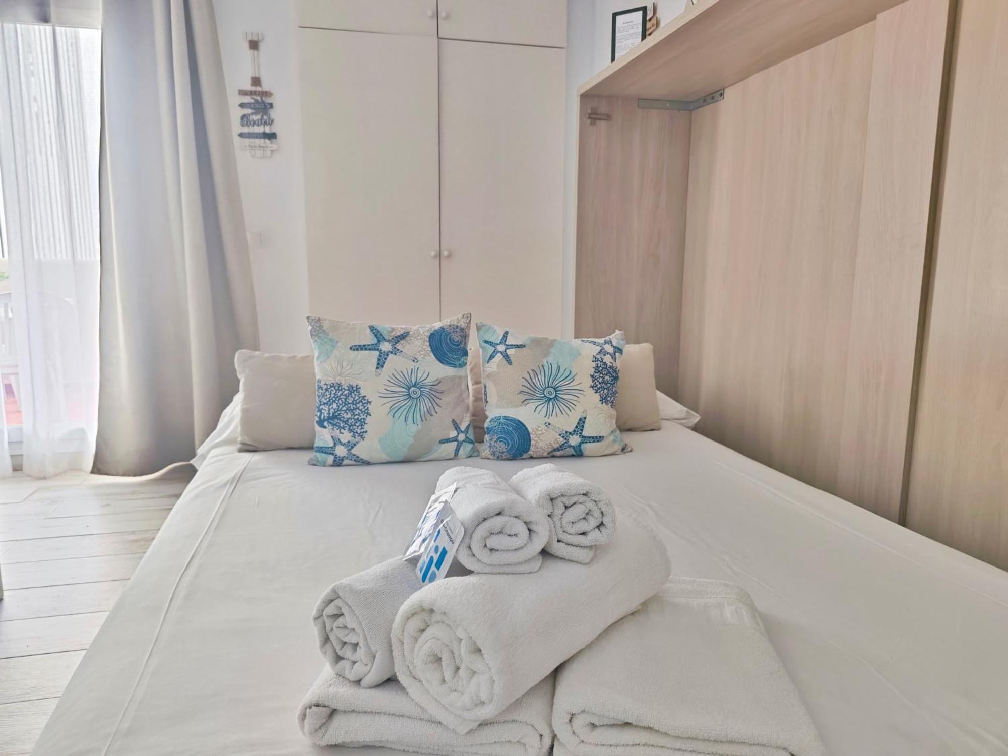 Benalbeach Estudio Premium Benalmadena Luaran gambar